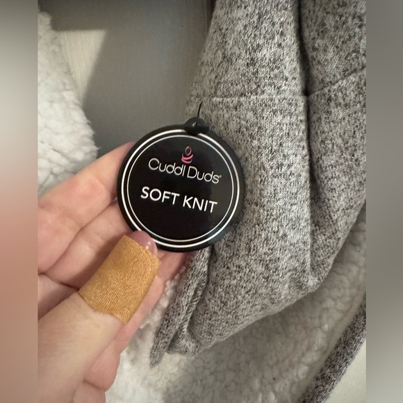 Cuddl Duds New Soft Knit Infinity Scarf Sherpa Gray White - Picture 4 of 4